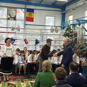 Conducerea raionului Briceni a participat la cea de-a 25-a aniversare de la fondarea Școlii Sportive Specializate de Box din s.Grimăncăuți